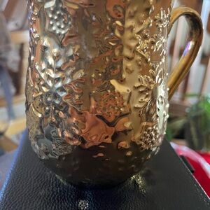 Luxhabitat ceramic,  Gold Textured Mug